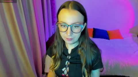 Snapshot of happystephanie chatting on September 26, 4:22 pm Stephanie online show from September 26, 4:22 pm
