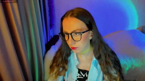 Snapshot of happystephanie chatting on October 19, 5:57 pm Stephanie online show from October 19, 5:57 pm