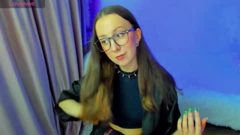 Snapshot of happystephanie chatting on January 16, 4:44 pm Stephanie online show from January 16, 4:44 pm