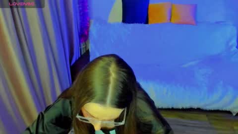 Snapshot of happystephanie chatting on February 5, 9:08 pm Stephanie online show from February 5, 9:08 pm