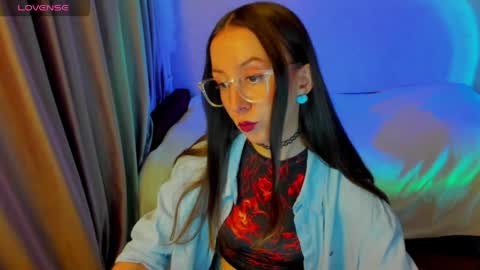 Stephanie online show from April 5, 9:12 pm