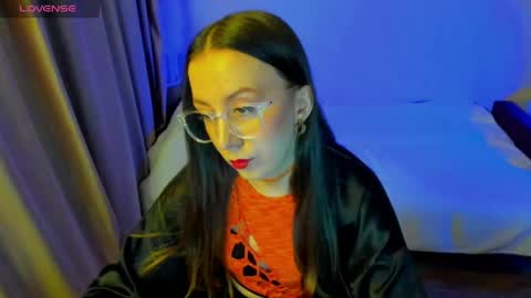 Stephanie online show from April 12, 7:41 pm