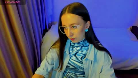 Stephanie online show from April 15, 6:59 pm