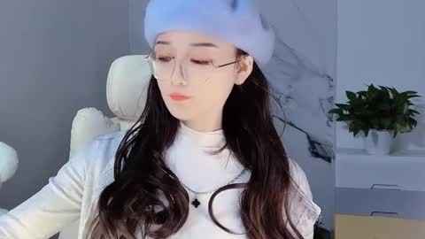 Daisy online show from December 8, 6:43 am