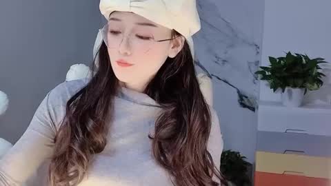 Daisy online show from December 9, 6:34 am