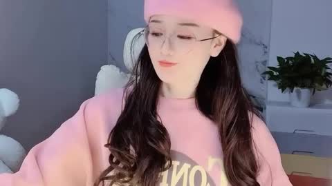 Daisy online show from December 10, 3:55 pm