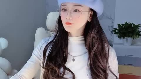 Daisy online show from December 11, 3:02 am