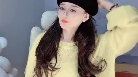 Daisy online show from December 12, 3:21 am