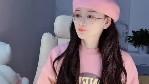 Daisy online show from December 14, 3:36 pm