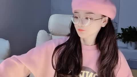 Daisy online show from December 14, 6:41 pm