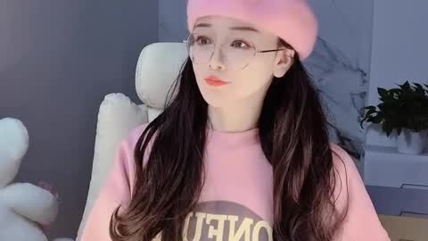 Daisy online show from December 15, 2:37 pm