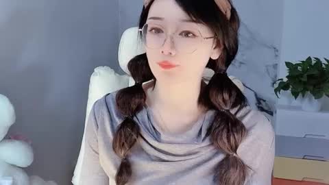 Daisy online show from December 18, 5:04 am