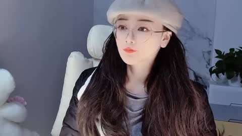 Daisy online show from December 22, 2:06 pm