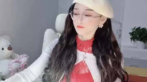 Daisy online show from January 25, 6:02 pm