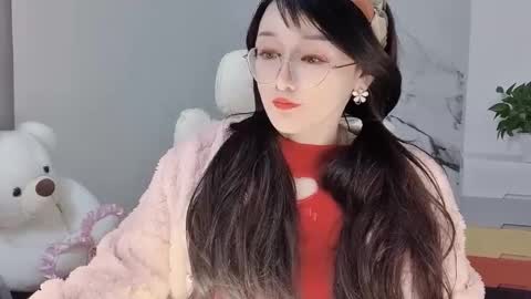 Daisy online show from February 5, 4:36 pm