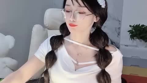 Daisy online show from February 26, 5:07 pm