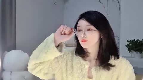 Daisy online show from March 8, 3:24 pm