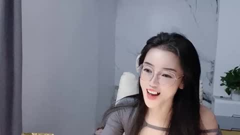 Daisy online show from December 22, 6:05 pm