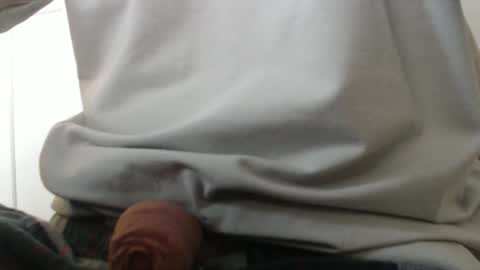 happyvelvetpaw online show from December 1, 9:58 am