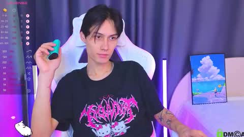 Mark online show from November 27, 11:45 am