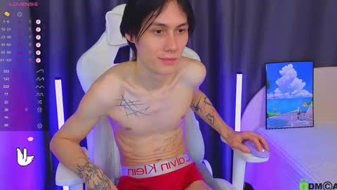 Mark online show from February 3, 6:24 pm