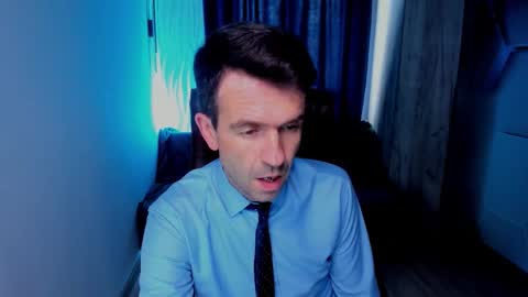 Steve online show from October 23, 11:31 am