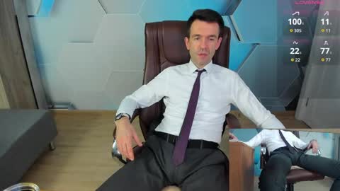 Steve online show from April 4, 4:00 am