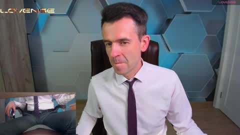 Steve online show from June 4, 11:27 am
