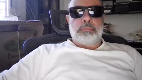 Snapshot of hard_boner_123 chatting on March 22, 5:11 am Hard Boner online show from March 22, 5:11 am