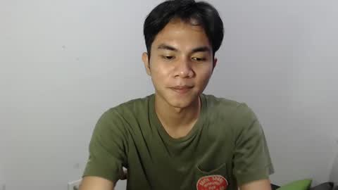 hard_bry online show from March 12, 6:44 pm