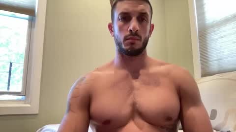 Snapshot of hard_runner_ chatting on October 1, 3:51 pm hard_runner_ online show from October 1, 3:51 pm