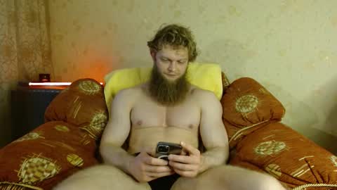 Valentino Hard online show from November 27, 7:10 am