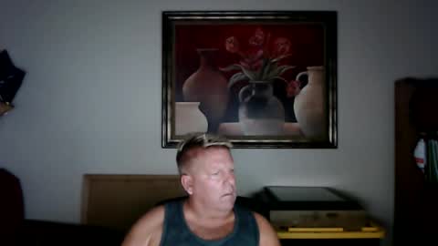 Snapshot of hardblondcouplehawaii chatting on November 9, 9:18 am Steele and Cassie online show from November 9, 9:18 am