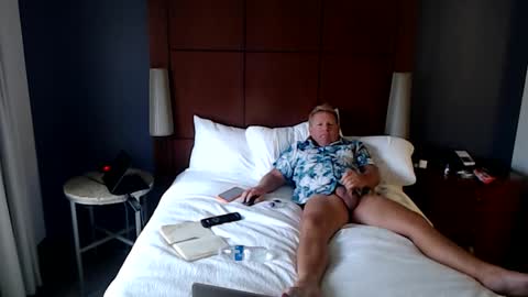 Steele and Cassie online show from November 19, 5:57 pm