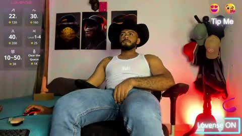 Snapshot of hardboy_latin chatting on May 10, 2:06 am hardboy_latin online show from May 10, 2:06 am