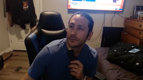 Snapshot of hardcock4142 chatting on March 2, 3:52 am HardCockBoi online show from March 2, 3:52 am