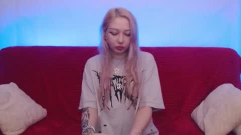 Emily online show from November 5, 10:43 pm