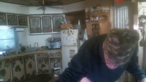 Snapshot of hardinhand44 chatting on February 7, 6:34 pm john nobles online show from February 7, 6:34 pm