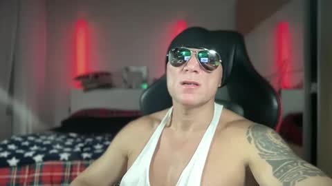 MATTSTEEL - ITALIAN STALLION online show from December 14, 3:40 am