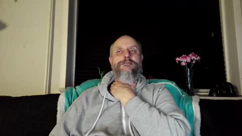 MrLazy online show from March 3, 6:36 pm