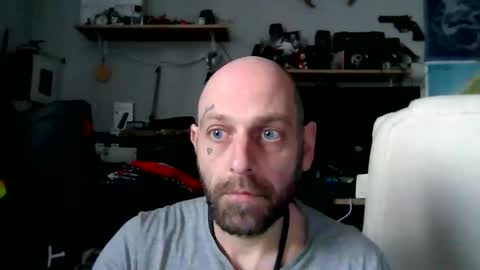 hardnhorny198 online show from March 17, 7:44 am