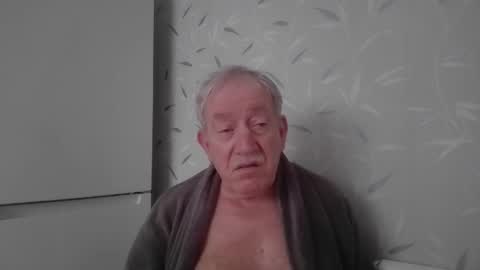 Snapshot of hardon4u123456789 chatting on November 5, 2:28 pm hardon4u123456789 online show from November 5, 2:28 pm