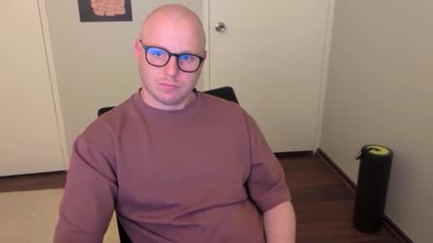 Snapshot of hardon911 chatting on October 2, 3:19 pm Stand Lee online show from October 2, 3:19 pm