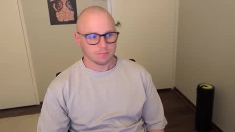 Snapshot of hardon911 chatting on October 3, 8:17 pm Stand Lee online show from October 3, 8:17 pm