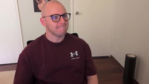 Snapshot of hardon911 chatting on October 14, 6:03 am Stand Lee online show from October 14, 6:03 am