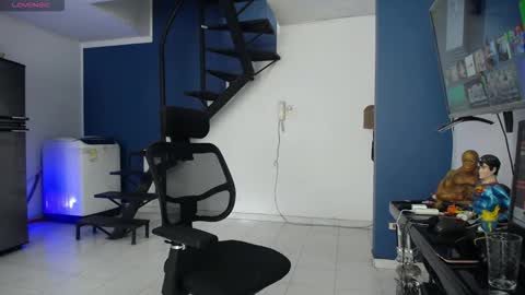 Snapshot of hardsexlove08 chatting on February 9, 8:02 pm Andres Dean online show from February 9, 8:02 pm