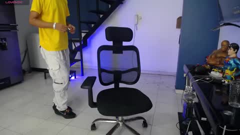 Snapshot of hardsexlove08 chatting on February 22, 8:29 pm Andres Dean online show from February 22, 8:29 pm