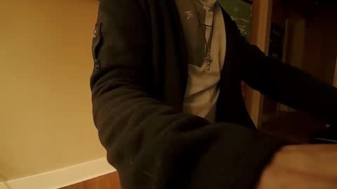 Tom online show from October 18, 10:54 pm