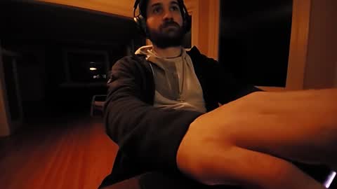 Tom online show from October 26, 12:00 pm