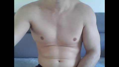 Snapshot of hardwanker75 chatting on February 17, 12:48 pm hardwanker75 online show from February 17, 12:48 pm